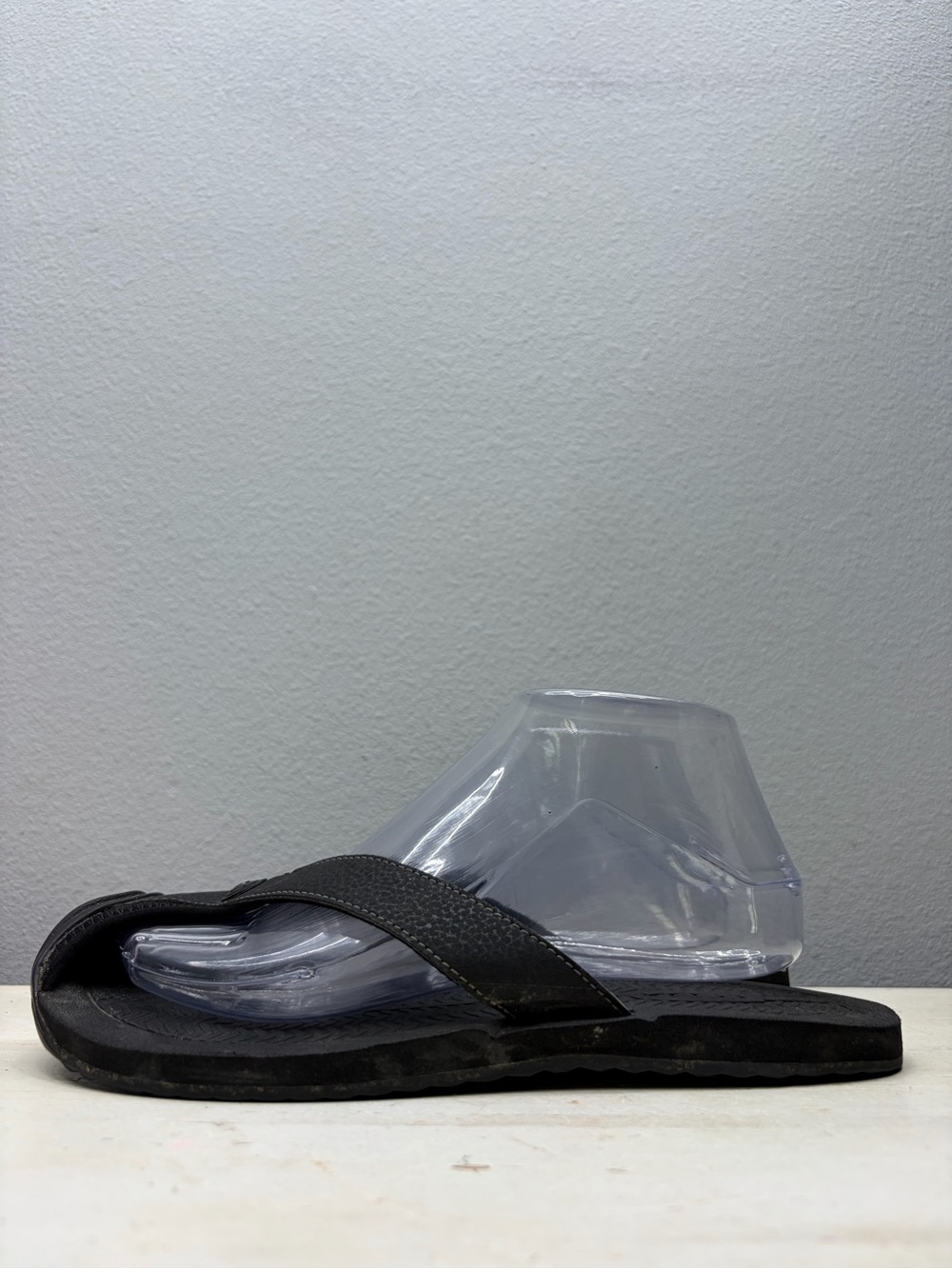 Keen Barbados Black Slide Sandals Size 8